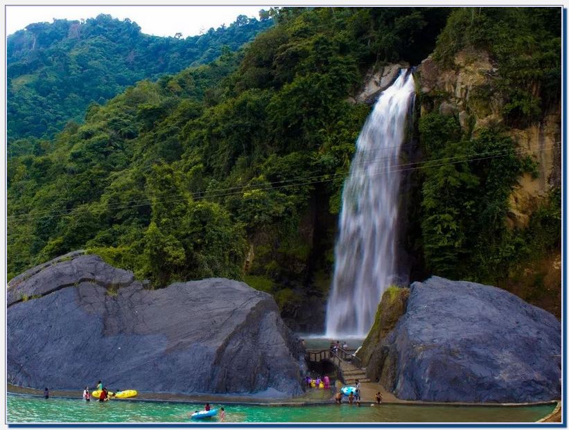 Hasil gambar untuk gambar curug bojong